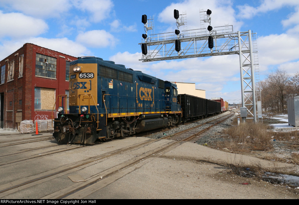 Nearly back to Wyoming Yard, Y106 comes under the Godfrey signals
